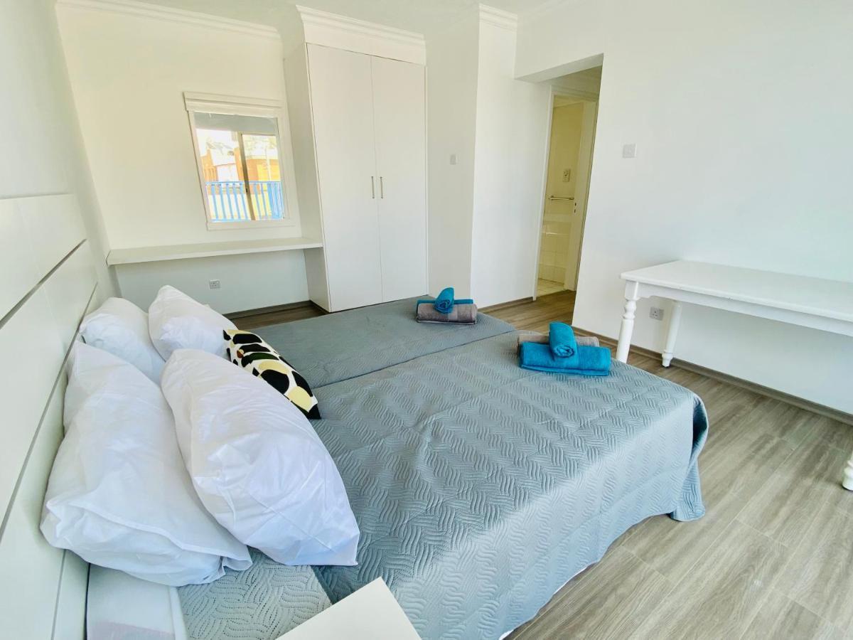 Basillica 3 Bedrooms Apartment *